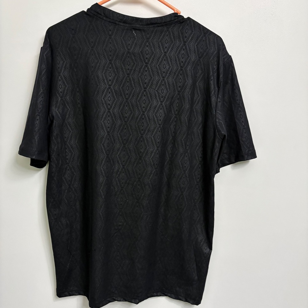 Laviva Sports Mens Black Geometric Textured Short Sleeve T-Shirt Size Medium - Picture 4 of 4